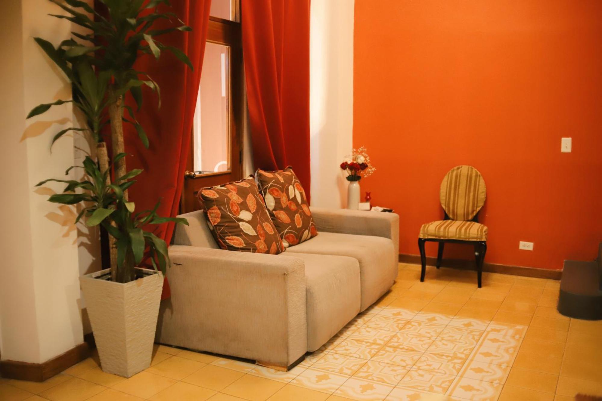 Hotel Oasis